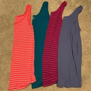 Motherhood Maternity tanks- Lot of 4